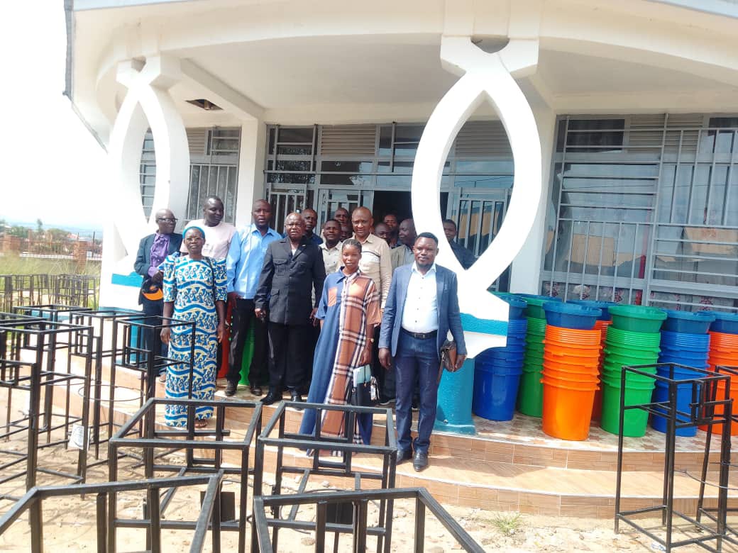 Ituri 1 : des établissements scolaires dotés des dispositifs de lavage des mains pour lutter contre Ebola