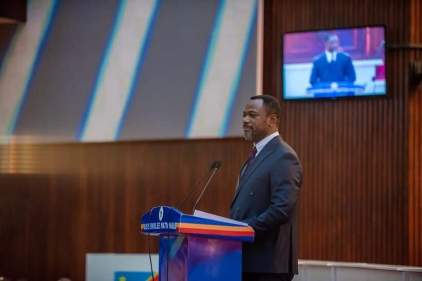 ASSEMBLÉE NATIONALE : TONY MWABA CIRCONSCRIT LE CONTOUR DE LA GRATUITÉ SELON LA CONSTITUTION