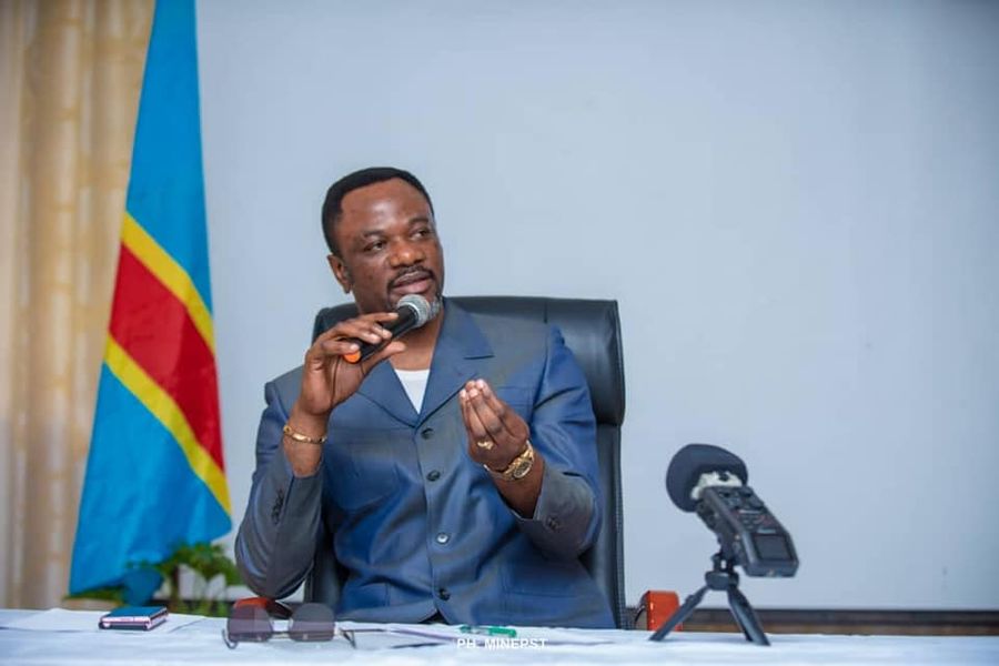 Tony Mwaba au Kongo-Central pour s’enquérir de l’application effective de la gratuité