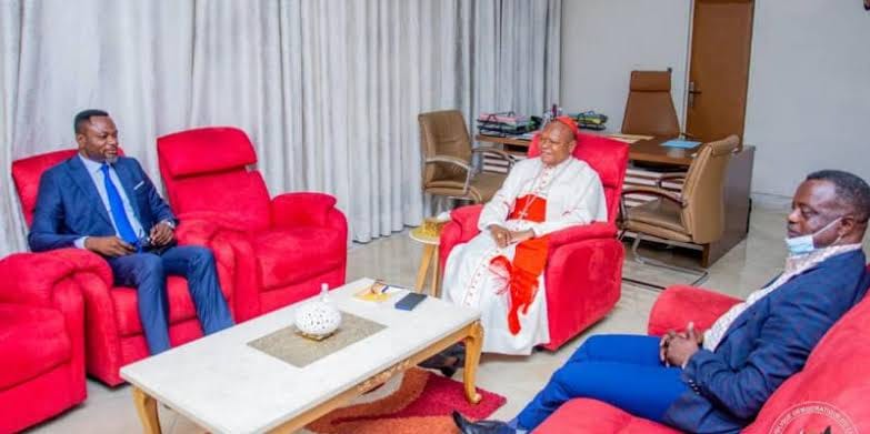 Tony Mwaba soumet le projet d’une nouvelle convention scolaire aux confessions religieuses pour examen et amendements