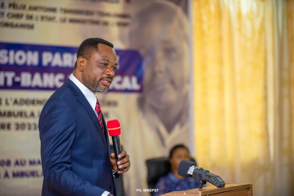 Kisantu : Tony Mwaba lance les travaux de la commission paritaire Gouvernement – Banc syndical pour une rentrée scolaire apaisée