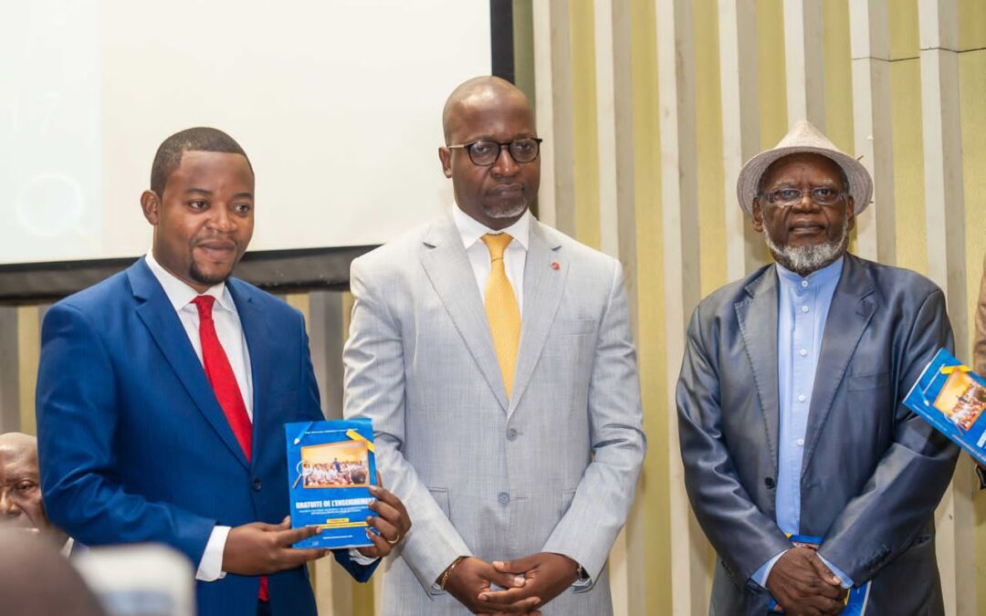 Kinshasa : l’ ouvrage ” Gratuité de l’enseignement, volonté politique ou respect de la constitution” a été révélé au public ce samedi