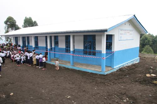 Infrastructures scolaires : la MONUSCO réhabilite l’école primaire Mahele de Sake au Nord-Kivu
