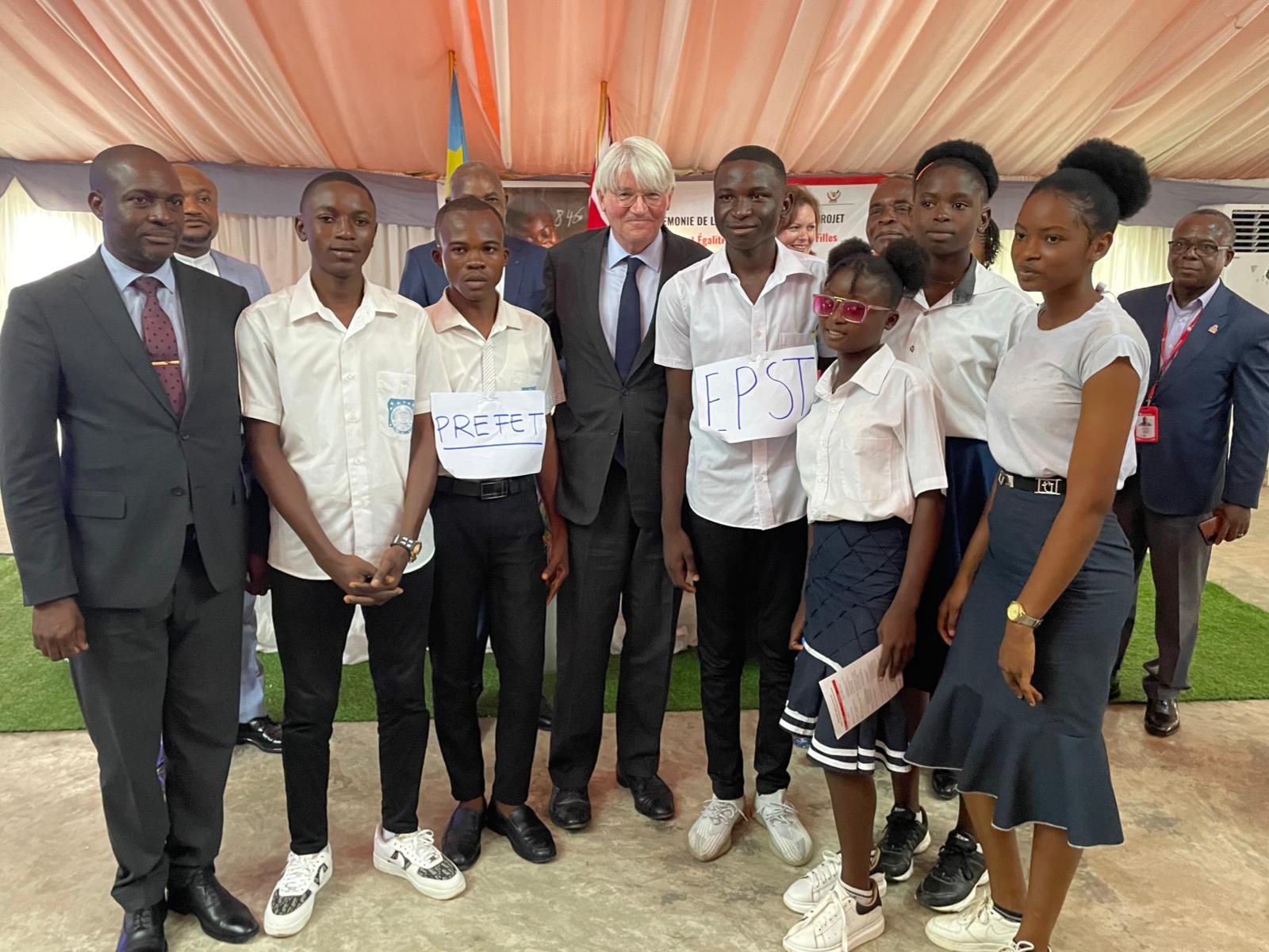 Grâce au plaidoyer de Tony Mwaba, la Grande-Bretagne accorde 28 millions de Livres sterling à la RDC pour améliorer l'accès des filles à l'éducation 