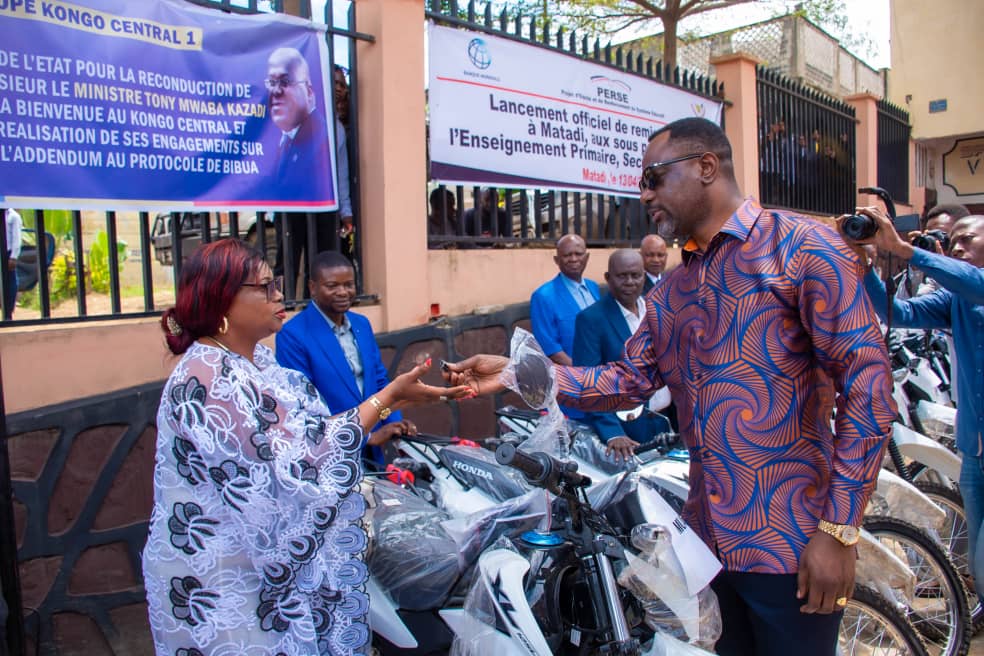 Kongo Central : Le ministre Tony Mwaba installe officiellement l'équipe de mise en oeuvre du projet PERSE