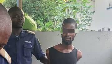 Kinshasa : Le Blanc Muzingu  et sa bande d’arnaqueurs qui promettaient nominations et promotions arrêtés ce jeudi