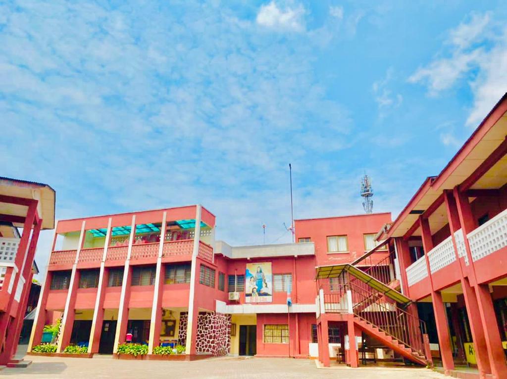 Finies les vacances, place aux cours et aux épreuves de fin d'année ! 