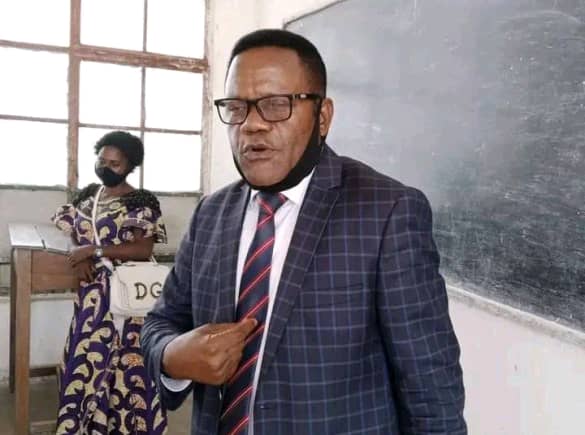 Kasaï 2 : le directeur de la province éducationnelle sanctionne 4 prefets pour avoir majoré les frais de participation à l ' EXETAT