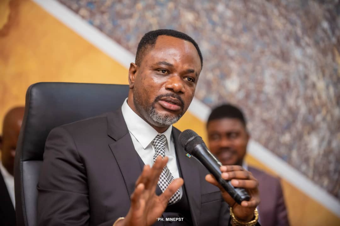 Kinshasa/ Mont-Amba : Tony Mwaba poursuit sa série de réarmement moral avec les chefs d'établissements scolaires