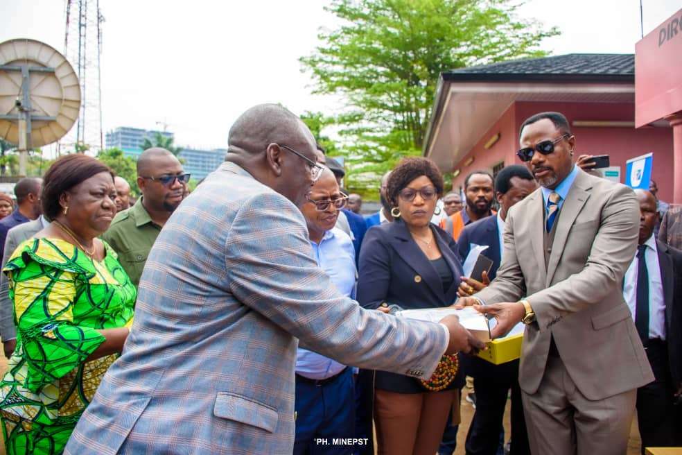 Dotation de téléphones fixes aux directions et services centraux : l’ EPST dote son administration des numéros de contact pérennes 