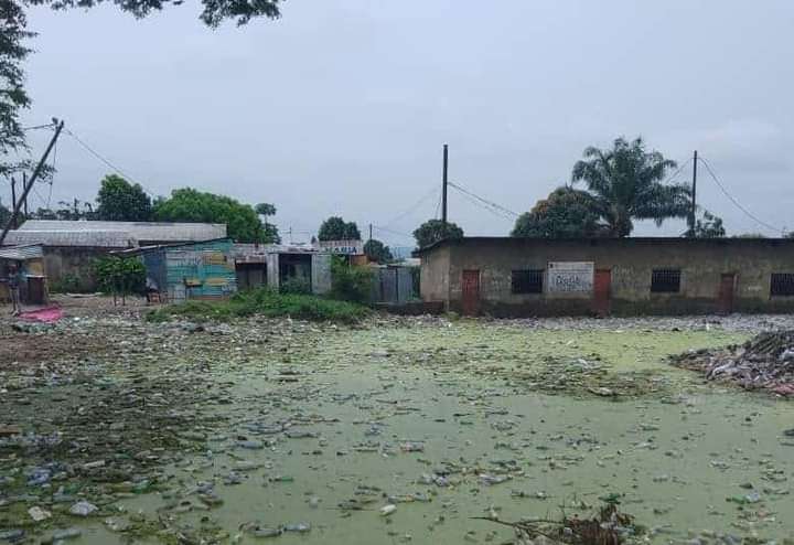 Crue du fleuve : Le proved de Kinshasa-Lukunga fait la ronde de ses écoles