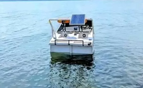 Un élève congolais invente un bateau thermique à Goma