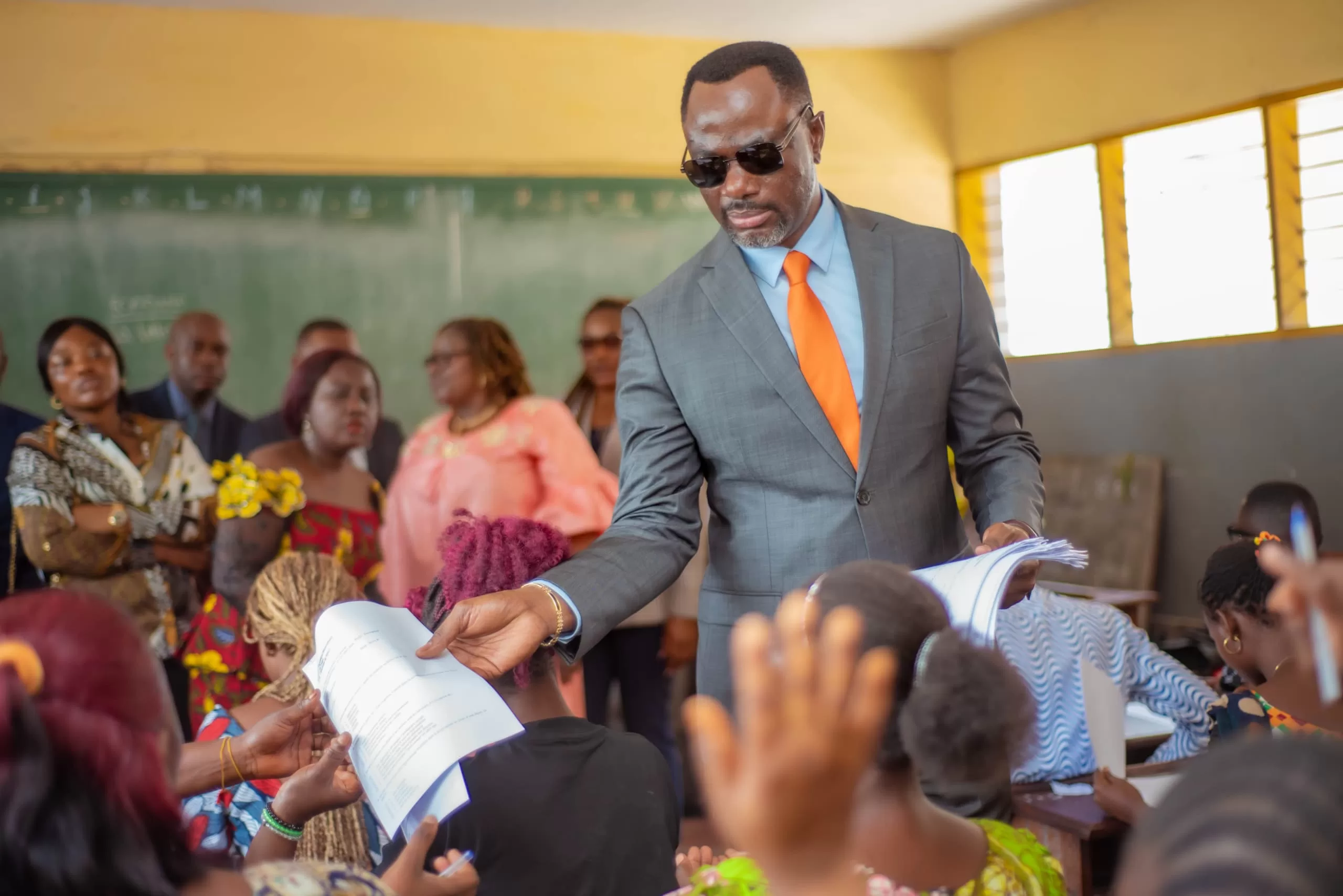 Amélioration de la qualité de l'enseignement : Tony Mwaba lance le concours de recrutement des enseignants