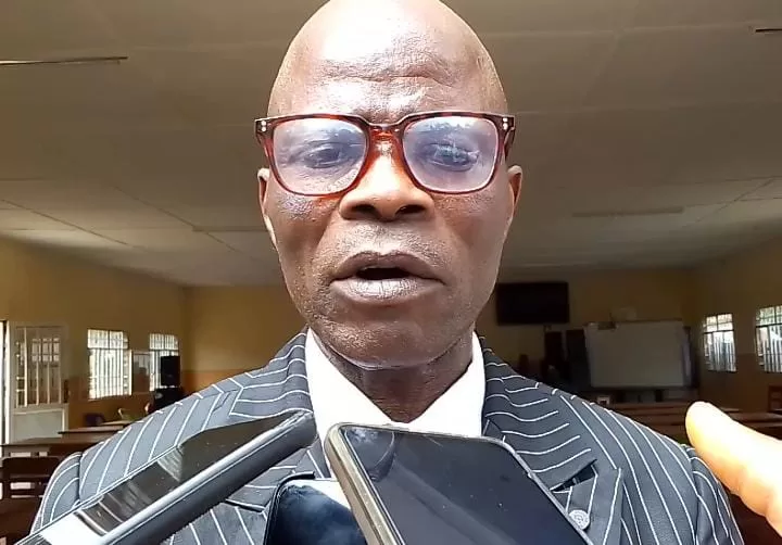 Kasaï 1 : ” Aucun chef d’établissement ne peut s’arroger le pouvoir de percevoir les frais de l’ENAFEP, c’est gratuit”, l’IPP Léonard Malamba