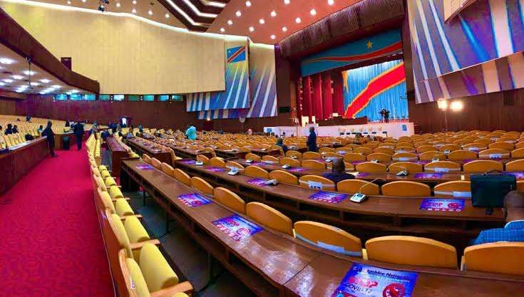 Loi des finances 2025 : « Les délégués des enseignants seront associés à la commission ECOFIN de l’Assemblée nationale » (Vital Kamerhe)