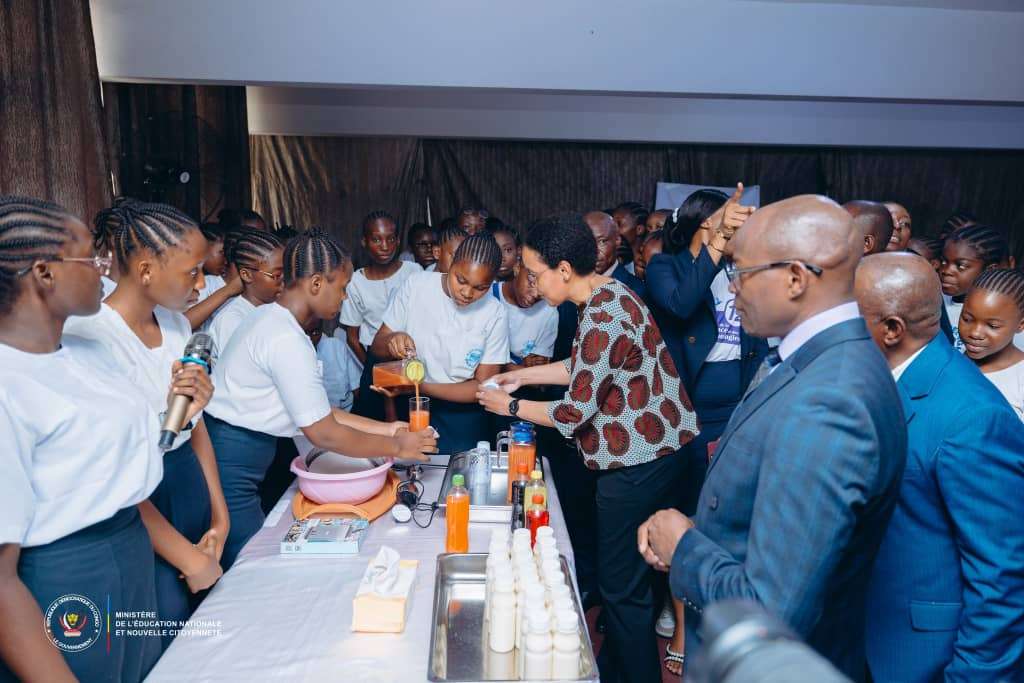 « Nous croyons que la science doit être vulgarisée dans toutes les écoles et dans toutes les communautés » (Raïssa Malu)