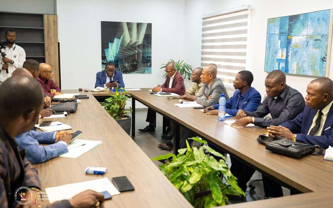 RDC : les délégués syndicaux et cadre du SERNIE sensibilisés à la réforme de la rationalisation des bureaux gestionnaires